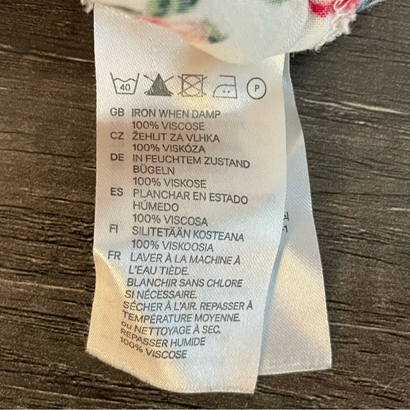 Divided by H&M White & Pink Floral Crewneck Sleeveless Racerback Tank Top - Picture 5 of 6